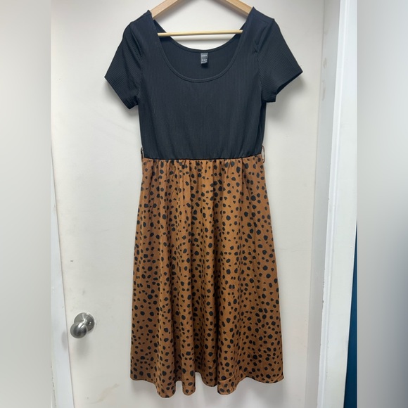 SHEIN Dresses & Skirts - SHEIN Black and Animal Print Dress